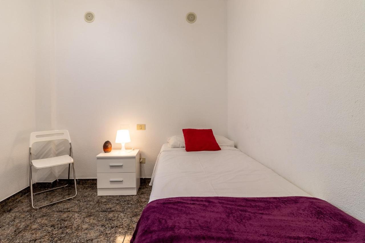 Flatguest Cicer - 3Bdr + Balcony + Beach لاس بالماس دي غران كاناريا المظهر الخارجي الصورة