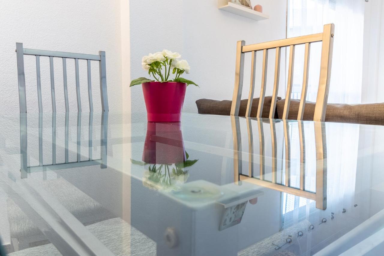 Flatguest Cicer - 3Bdr + Balcony + Beach لاس بالماس دي غران كاناريا المظهر الخارجي الصورة