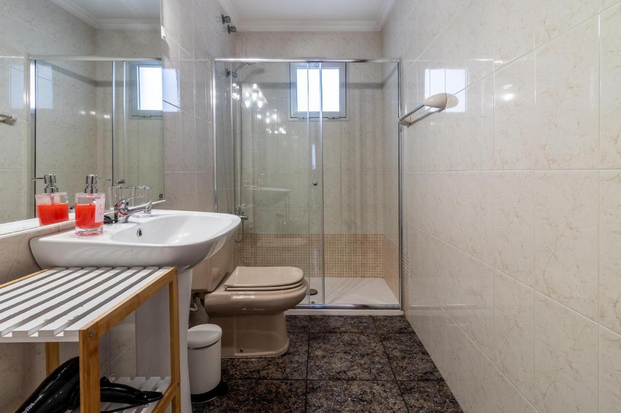 Flatguest Cicer - 3Bdr + Balcony + Beach لاس بالماس دي غران كاناريا المظهر الخارجي الصورة