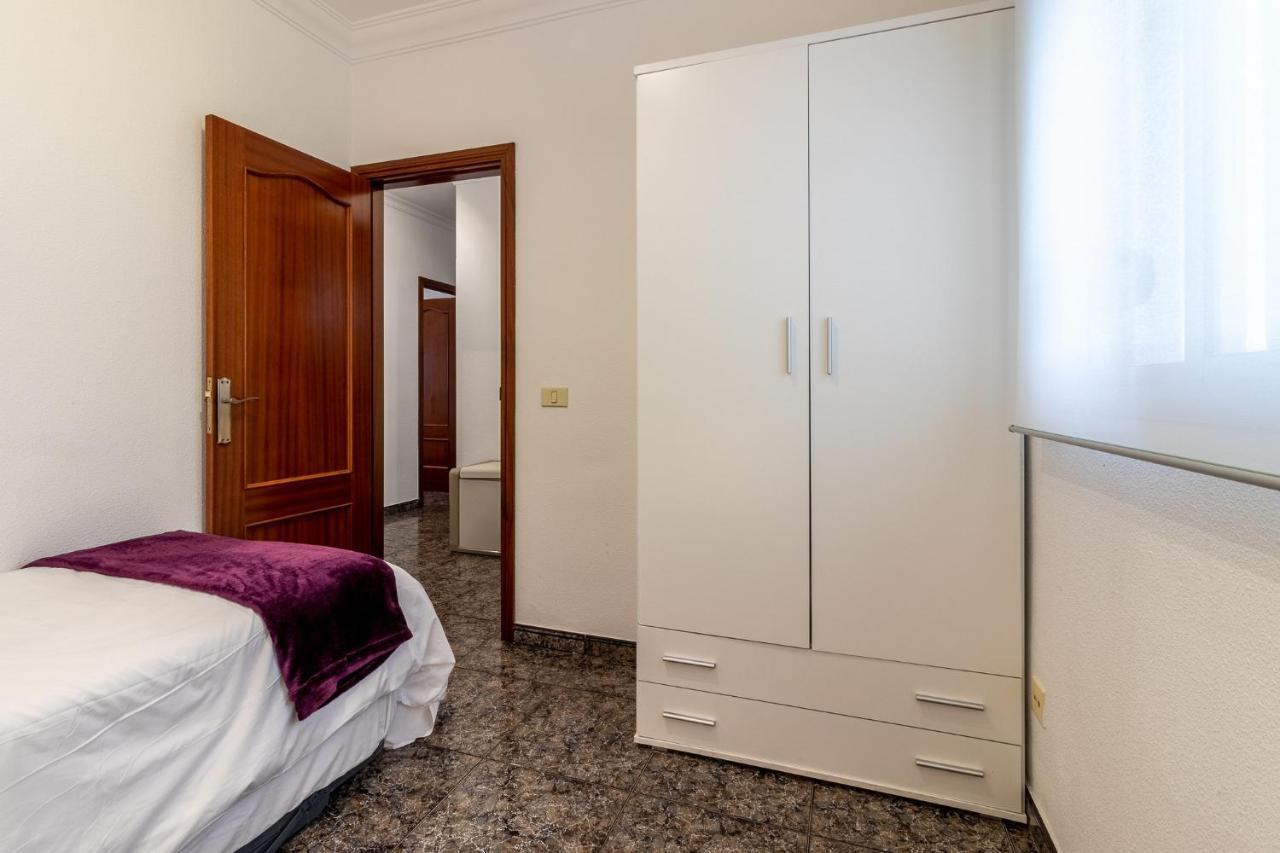 Flatguest Cicer - 3Bdr + Balcony + Beach لاس بالماس دي غران كاناريا المظهر الخارجي الصورة