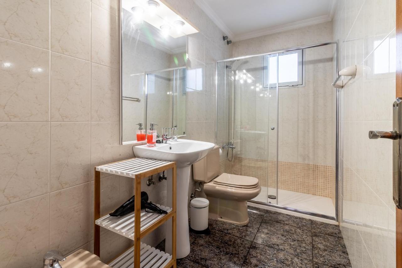 Flatguest Cicer - 3Bdr + Balcony + Beach لاس بالماس دي غران كاناريا المظهر الخارجي الصورة