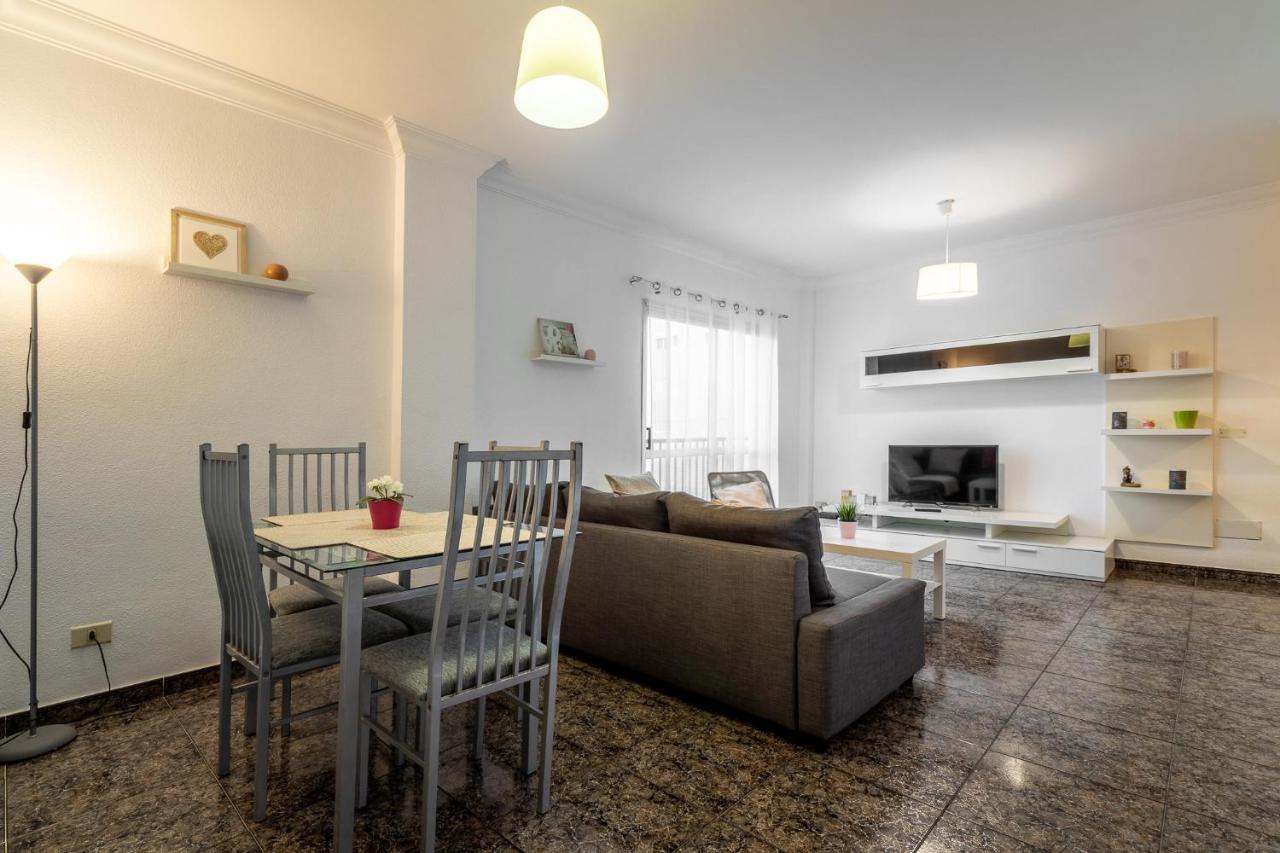 Flatguest Cicer - 3Bdr + Balcony + Beach لاس بالماس دي غران كاناريا المظهر الخارجي الصورة